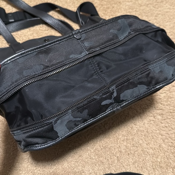 Lululemon Now and Always tote 15l - Picture 3 of 3